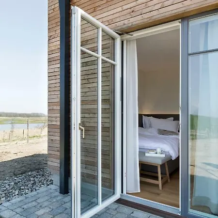 Дом отдыха Luxus - Reetdachhaus Strandwall Nieby (Nieby, Schleswig-Flensburg)