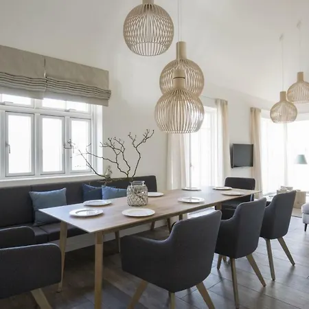 Luxus - Reetdachhaus Strandwall Дом отдыха Nieby (Nieby, Schleswig-Flensburg)